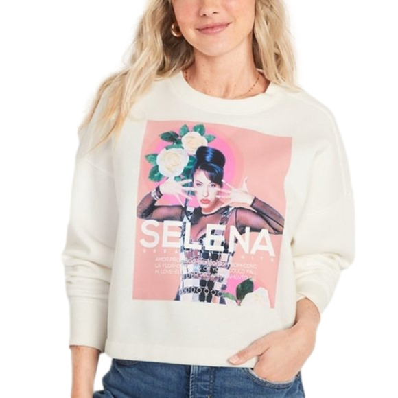 Old Navy Oversized Cropped Licensed Pop Culture Graphic Selena Ivory Sweatshirt - Picture 3 of 10